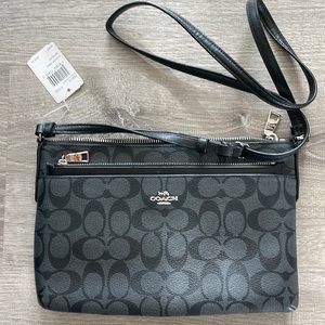 🆕 Coach | Signature Crossbody Handbag